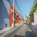 Hermosa Casa Macia En Centro Historico Cartagena/ Beatiful House Macia In Historic Center In Cartagena