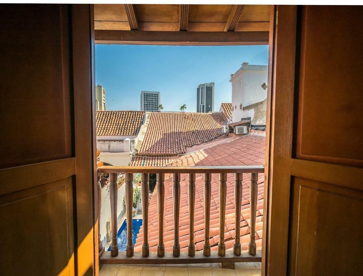 Hermosa Casa Macia En Centro Historico Cartagena/ Beatiful House Macia In Historic Center In